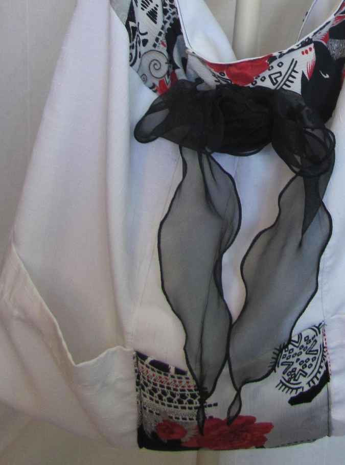 large image of art item: bag &ndash; white flower red ribbon black