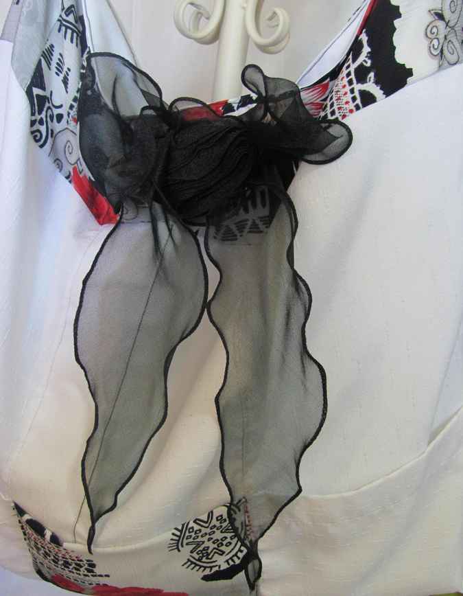 large image of art item: bag &ndash; white flower red ribbon black