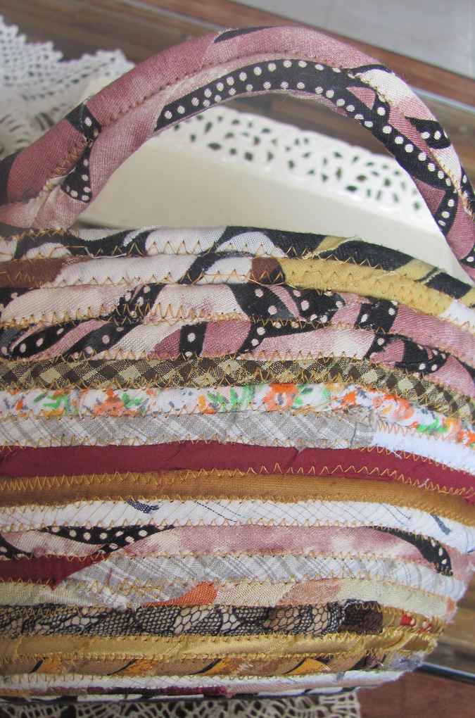 large image of art item: basket &ndash; brown pink