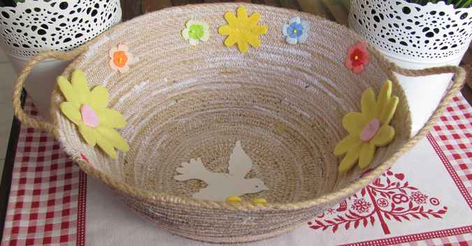 large image of art item: basket &ndash; dove flowers khaki