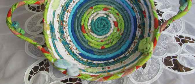 large image of art item: basket &ndash; duckling heart green