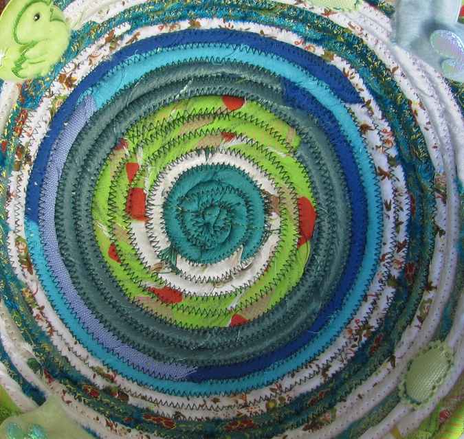 large image of art item: basket &ndash; duckling heart green