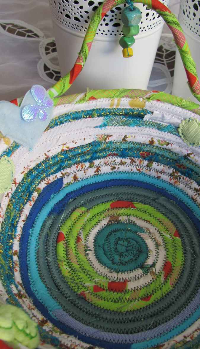 large image of art item: basket &ndash; duckling heart green