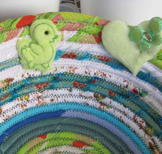 large image of art item: basket &ndash; duckling heart green