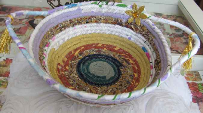 large image of art item: basket &ndash; flowers yellow white blue red