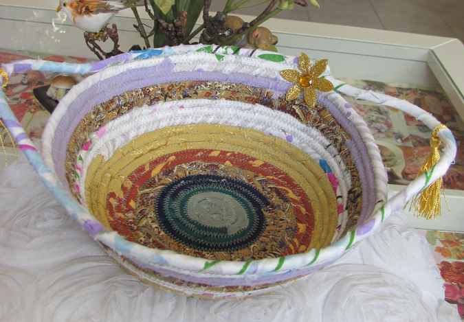 large image of art item: basket &ndash; flowers yellow white blue red