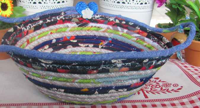 large image of art item: basket &ndash; hamsa violet black red