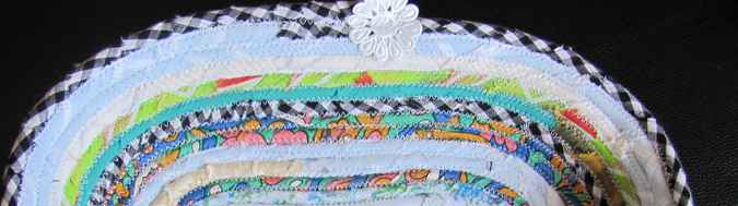 large image of art item: basket &ndash; long white checkred