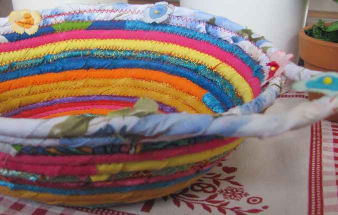 large image of art item: basket &ndash; rainbow flowers