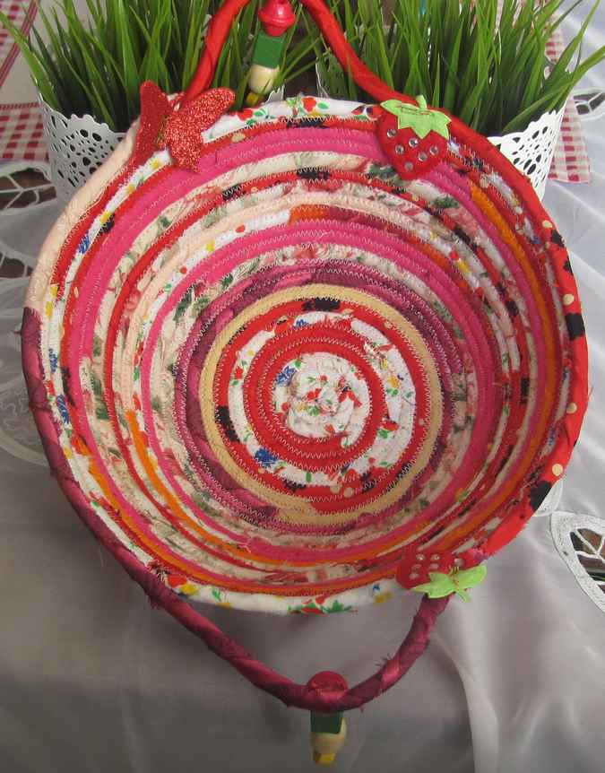 large image of art item: basket &ndash; strawberry pink