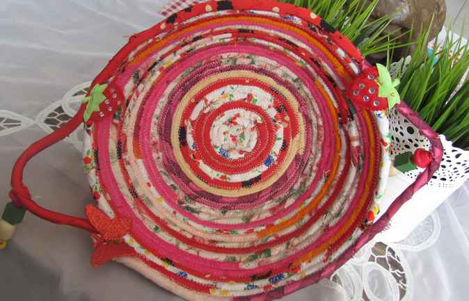 large image of art item: basket &ndash; strawberry pink