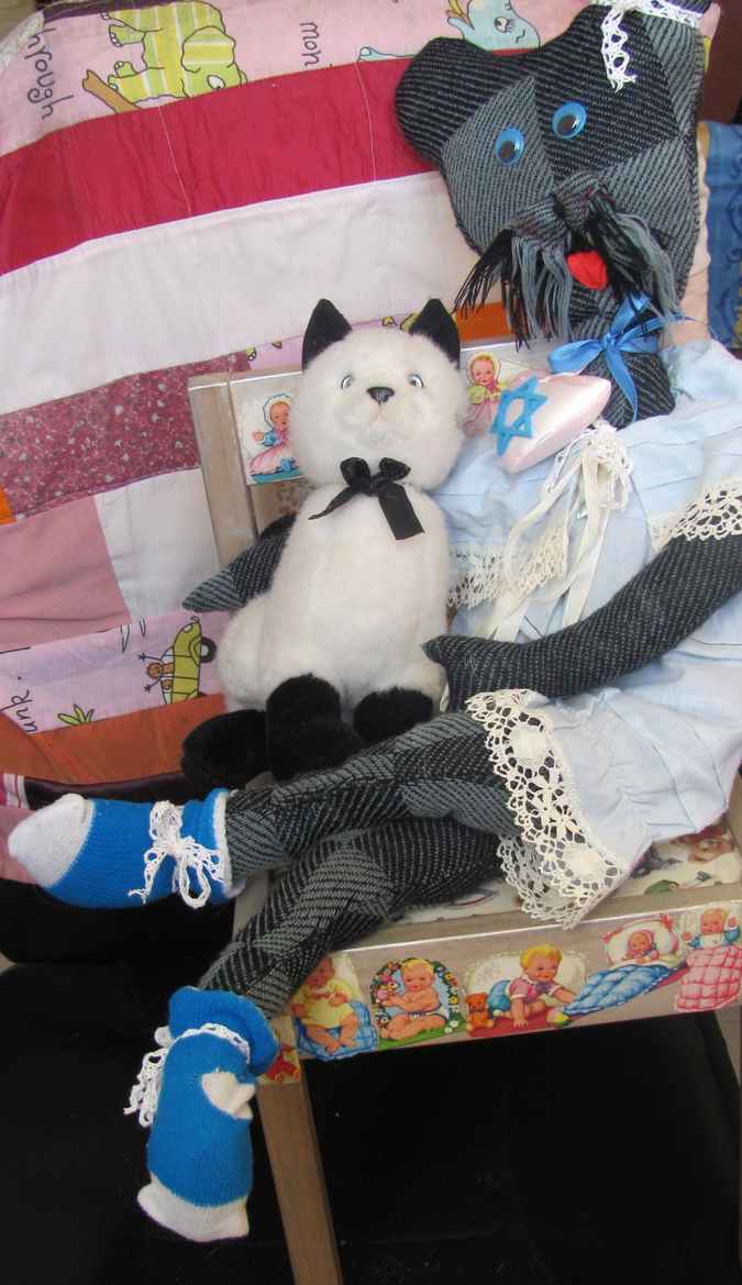 large image of art item: doll &ndash; cat