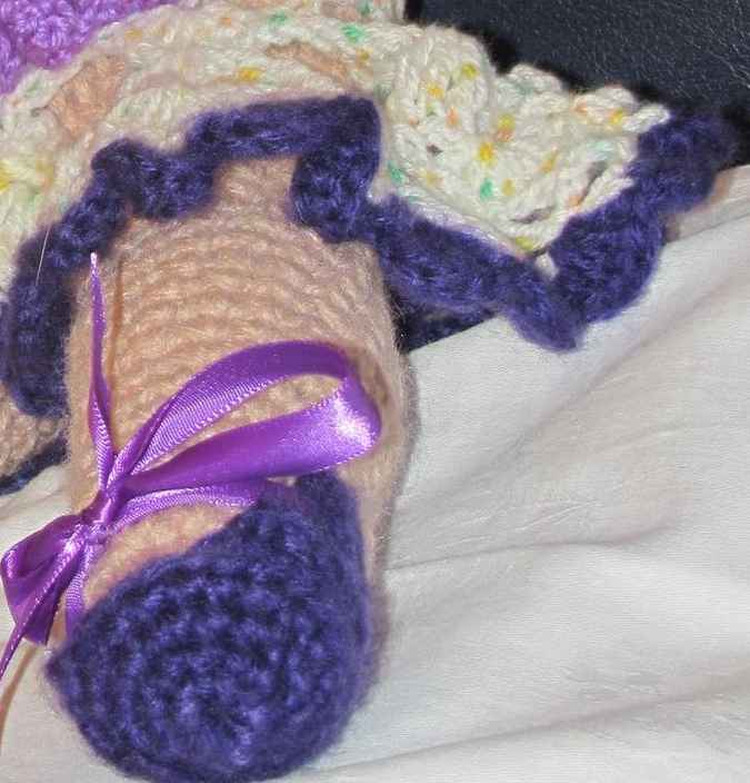 large image of art item: doll &ndash; dress with flowers crochet