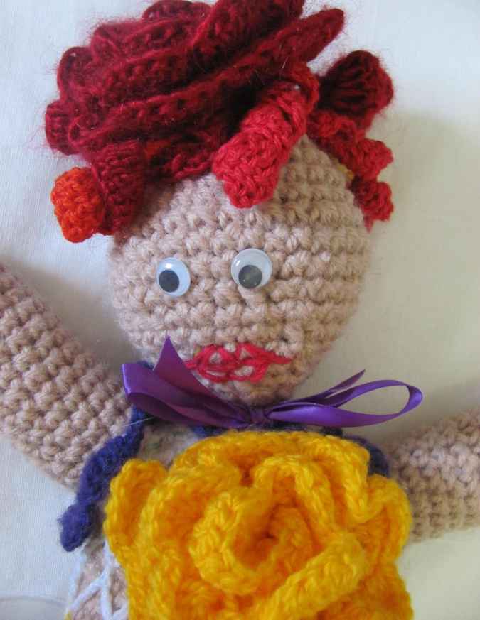 large image of art item: doll &ndash; dress with flowers crochet