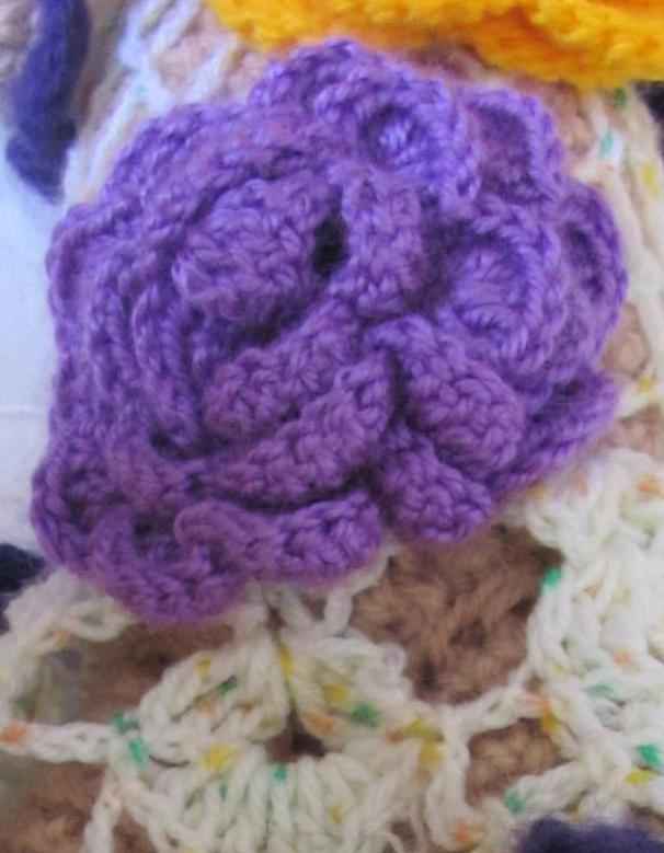 large image of art item: doll &ndash; dress with flowers crochet