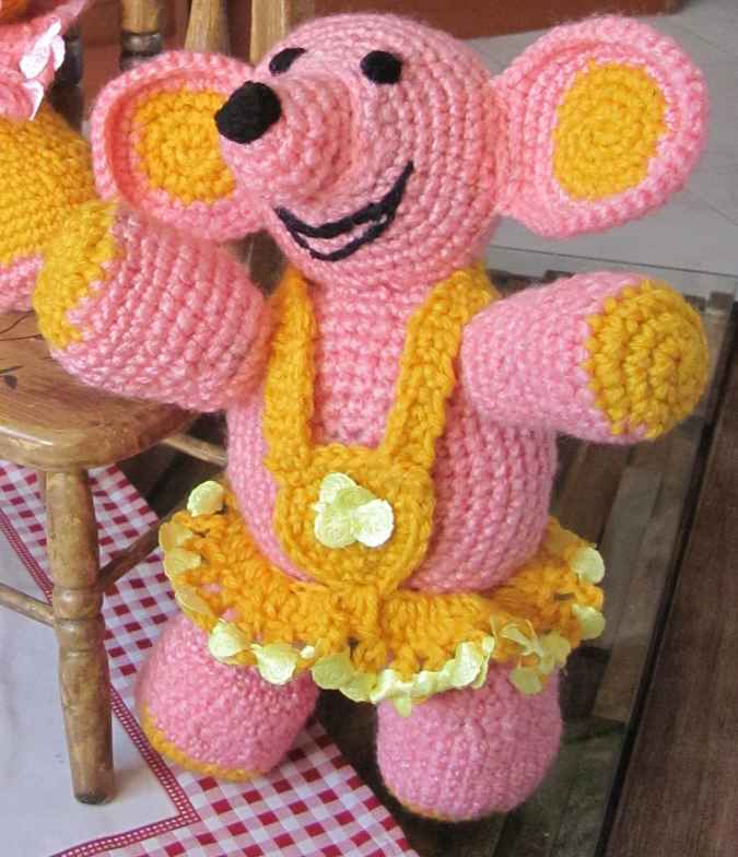 large image of art item: doll &ndash; teddy bears pink yellow