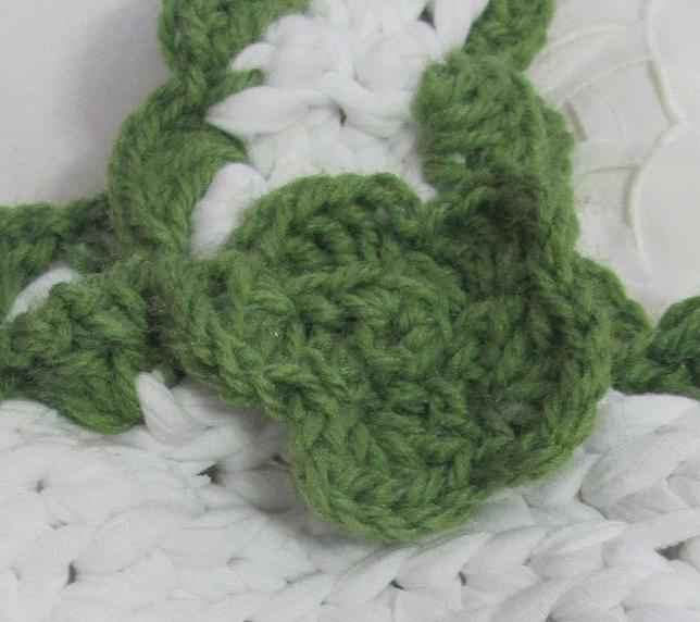 large image of art item: decor &ndash; crochet basket with colorful ball