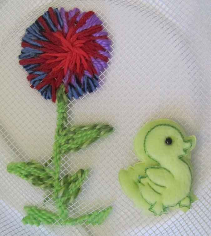 large image of art item: decor &ndash; green duckling net