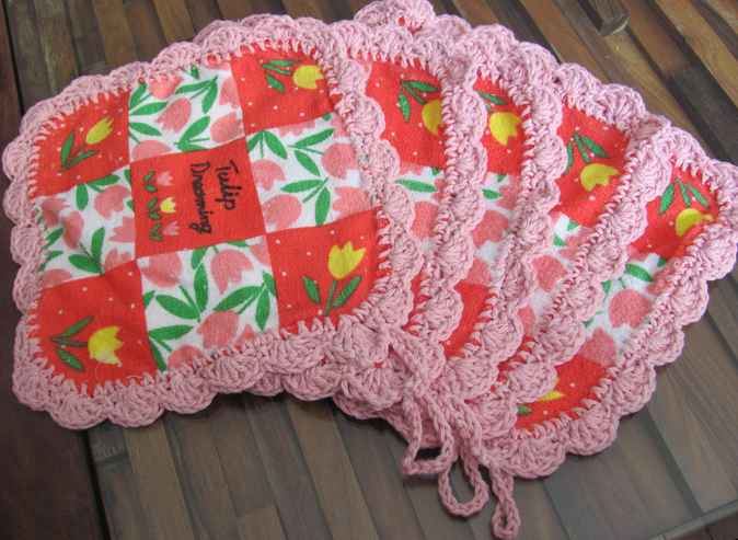 large image of art item: decor &ndash; coasters red pink flowers