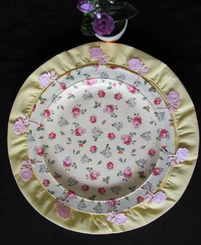 large image of art item: decor &ndash; plate yellow roses