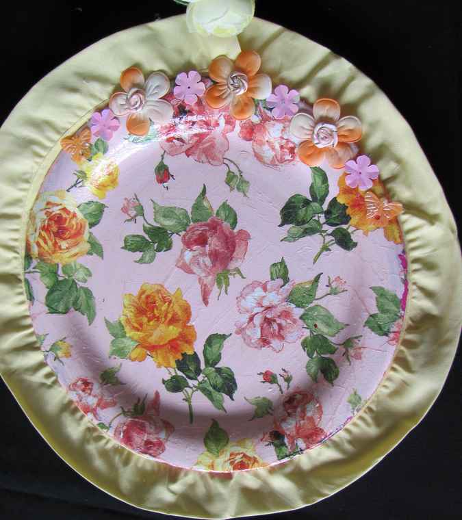 large image of art item: decor &ndash; plate yellow and pink flowers