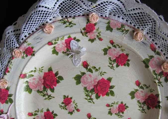 large image of art item: decor &ndash; plate lace roses