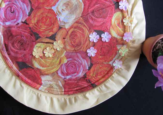 large image of art item: decor &ndash; plate roses packed