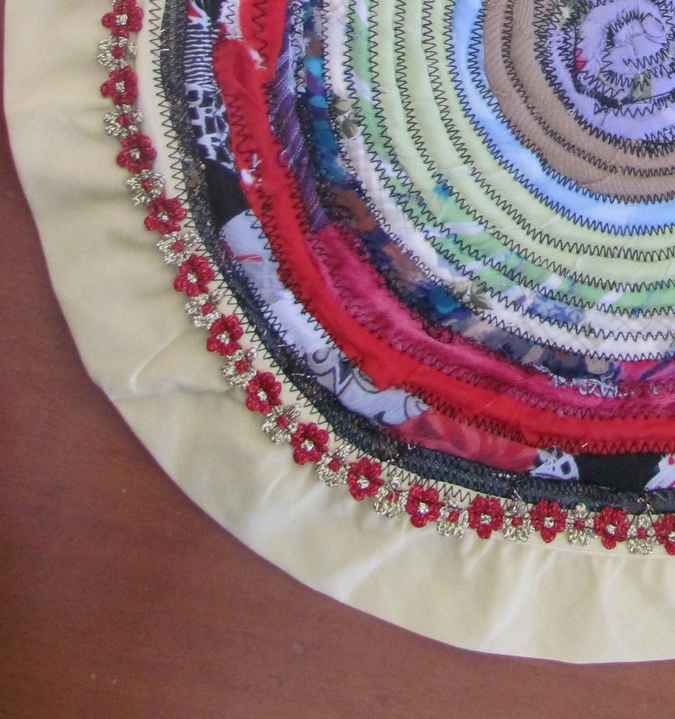 large image of art item: decor &ndash; map circular quiltrope