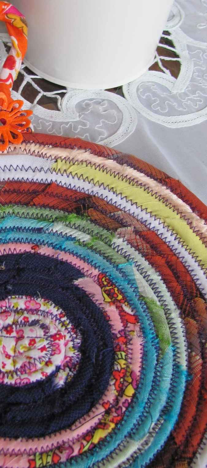 large image of art item: decor &ndash; potholder flower orange red white blue