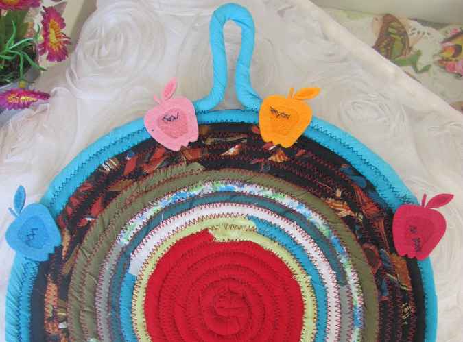 large image of art item: decor &ndash; potholder apples red black cyan