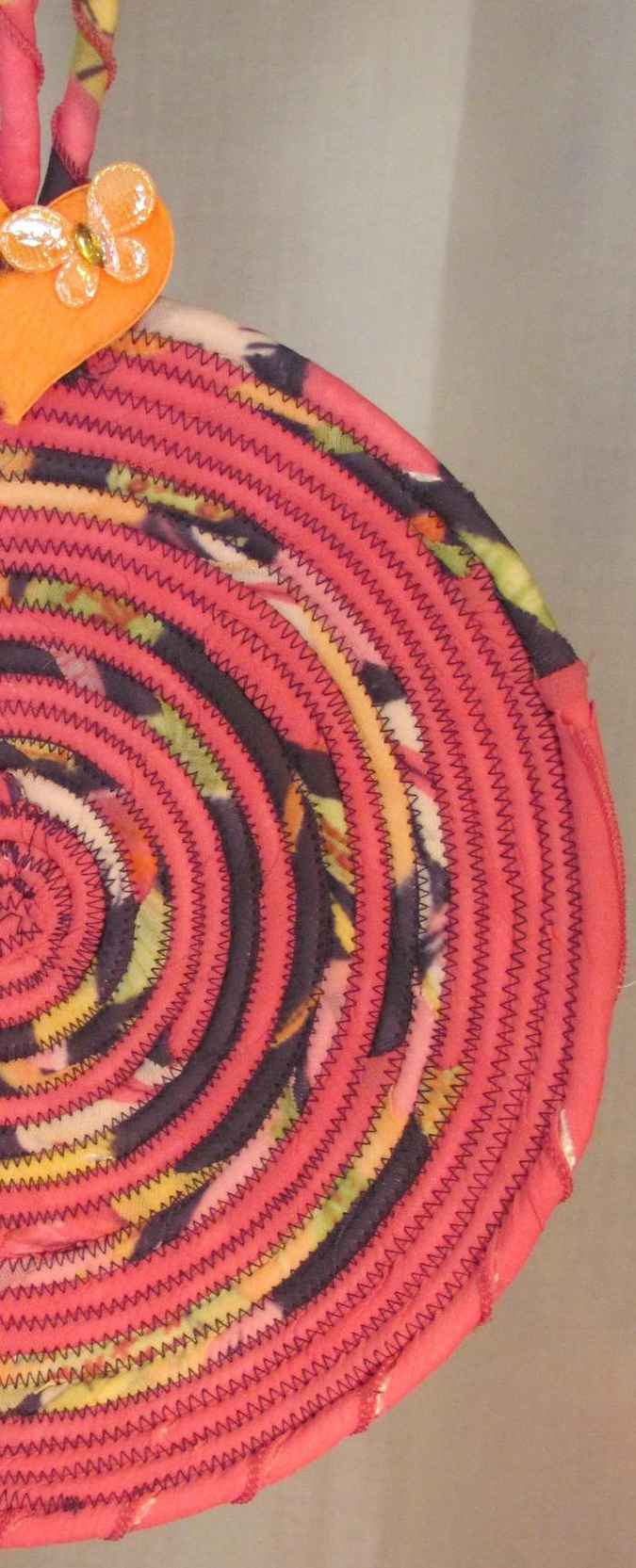 large image of art item: decor &ndash; potholder pink