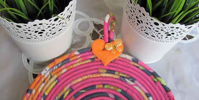 large image of art item: decor &ndash; potholder pink