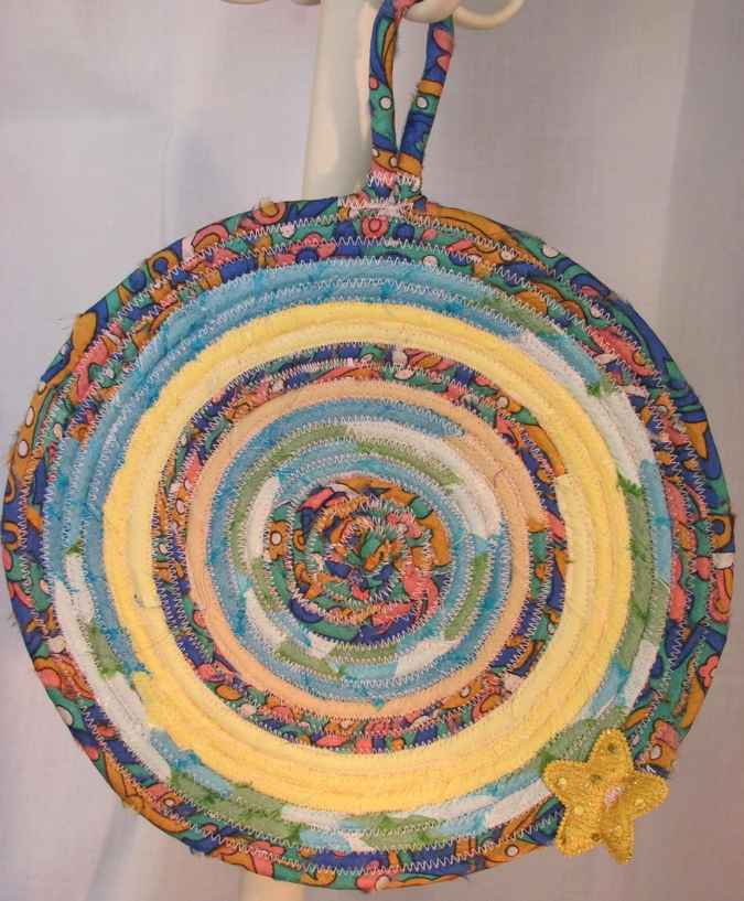 large image of art item: decor &ndash; potholder star yellow cyan orange