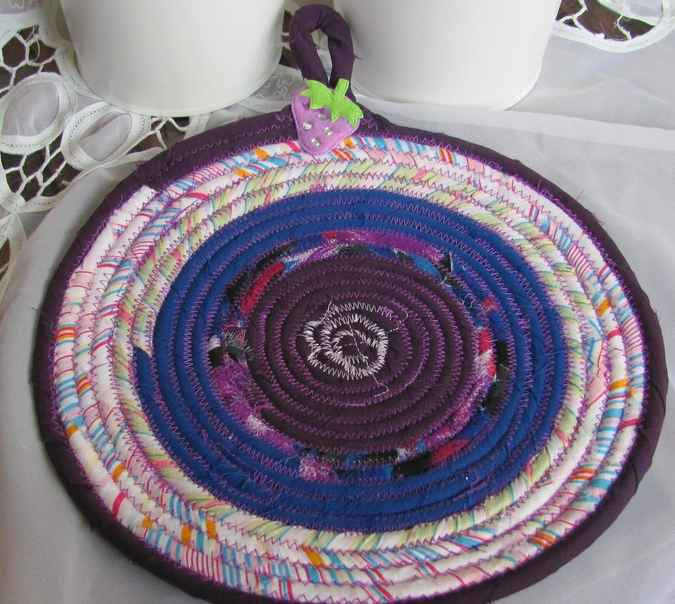 large image of art item: decor &ndash; potholder strawberry purple pink