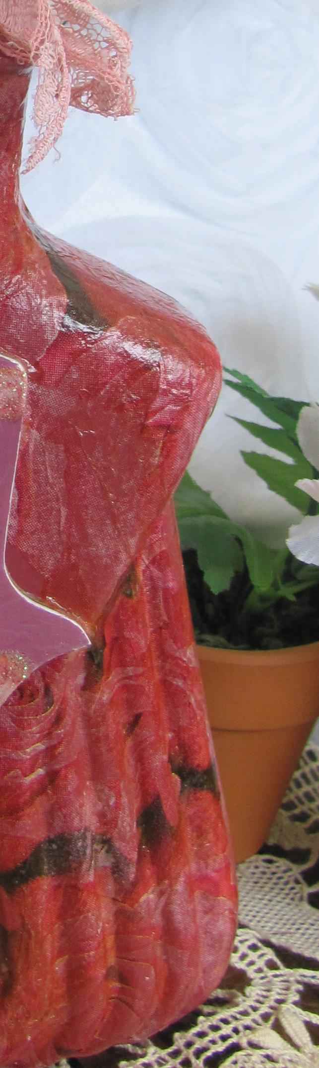 large image of art item: decor &ndash; flask hamsa red