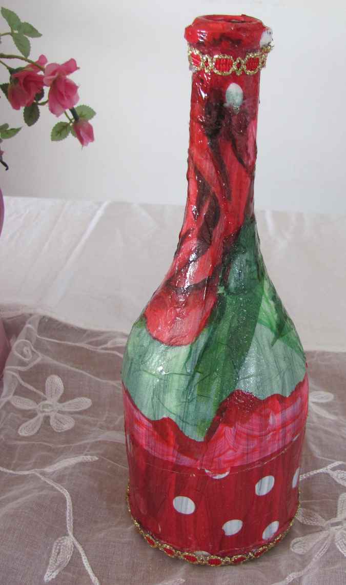 large image of art item: decor &ndash; flask red rose bottly