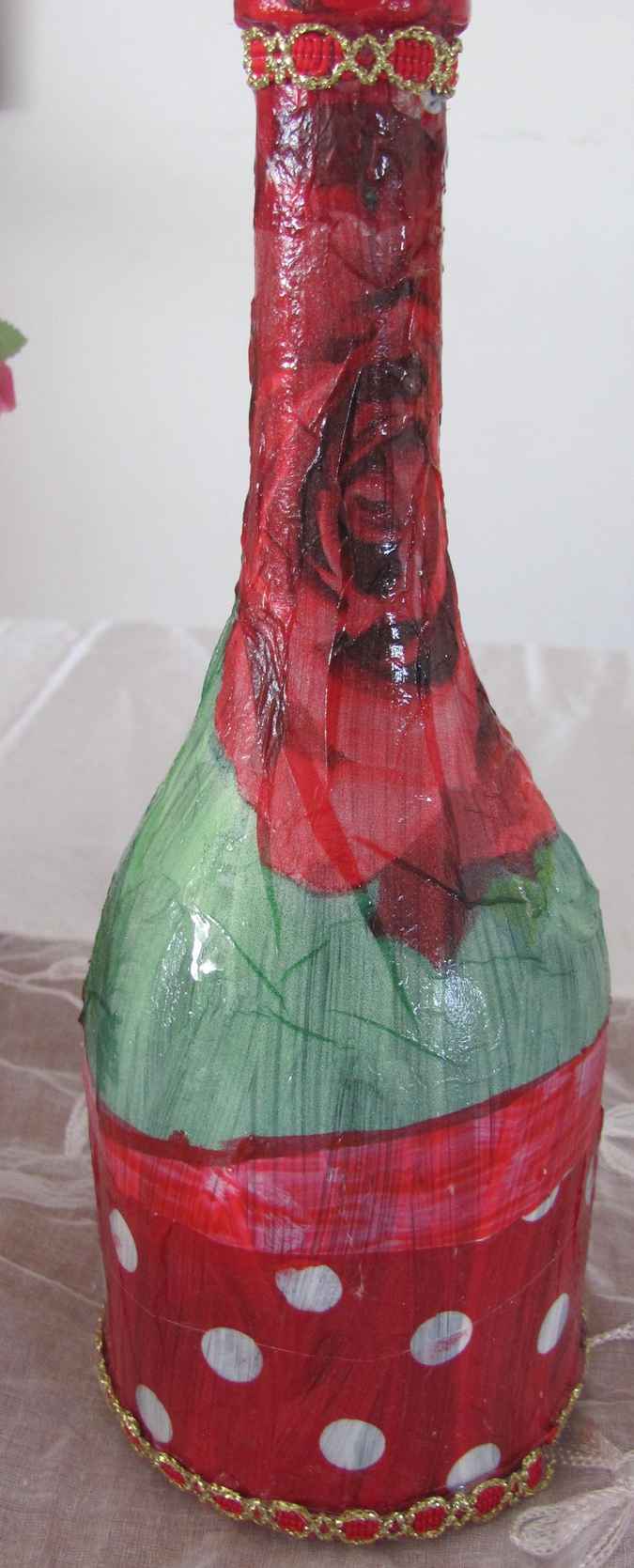 large image of art item: decor &ndash; flask red rose bottly