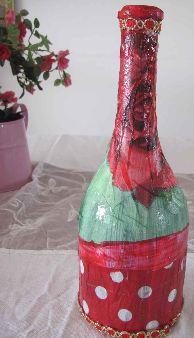 large image of art item: decor &ndash; flask red rose bottly