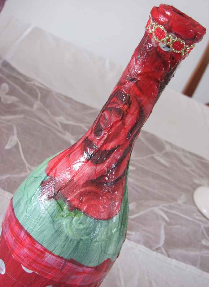 large image of art item: decor &ndash; flask red rose bottly