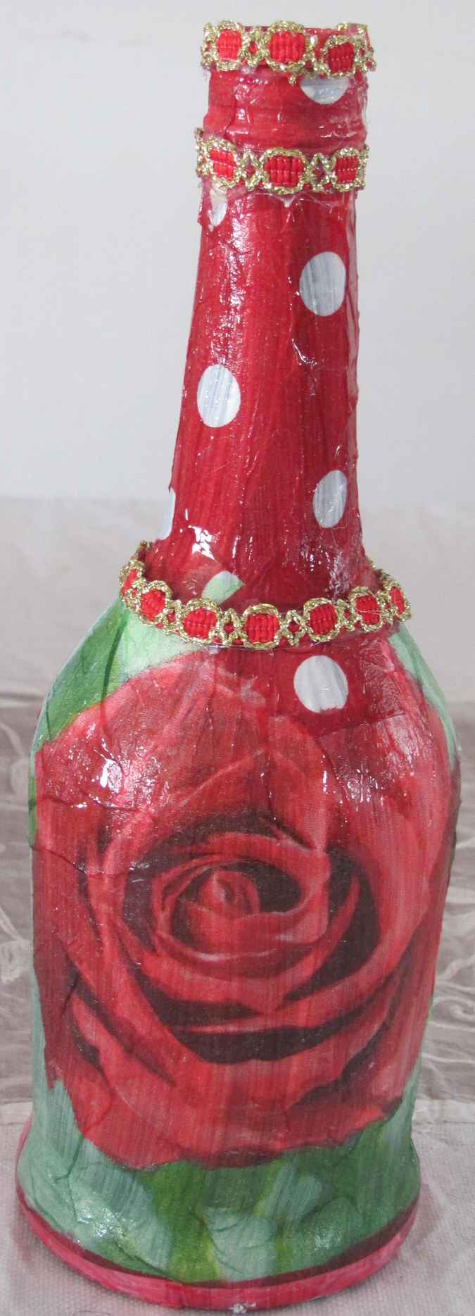 large image of art item: decor &ndash; flask red rose regular