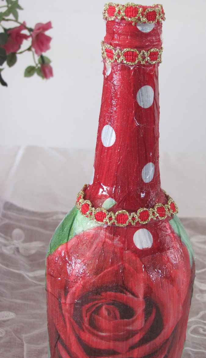 large image of art item: decor &ndash; flask red rose regular