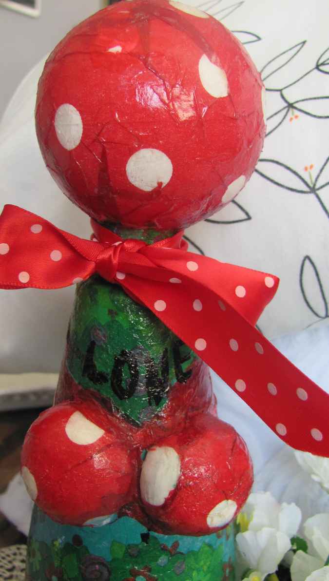 large image of art item: decor &ndash; flask green red white sphere mushroom