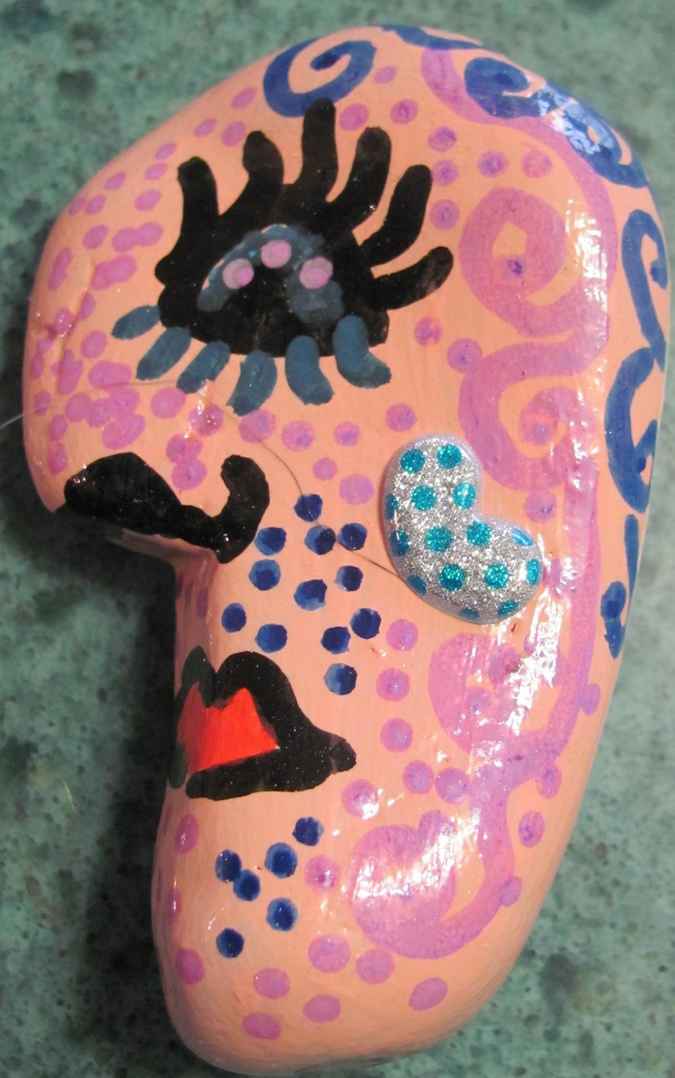 large image of art item: decor &ndash; stone profile