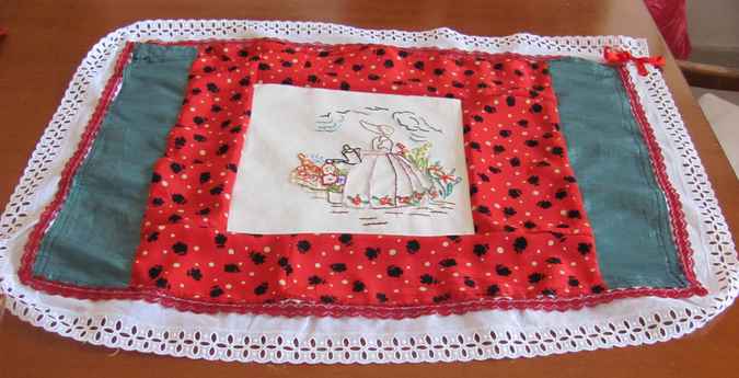 large image of art item: decor &ndash; quilt needlework woman