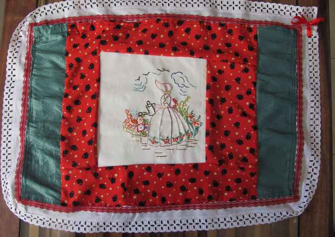 large image of art item: decor &ndash; quilt needlework woman