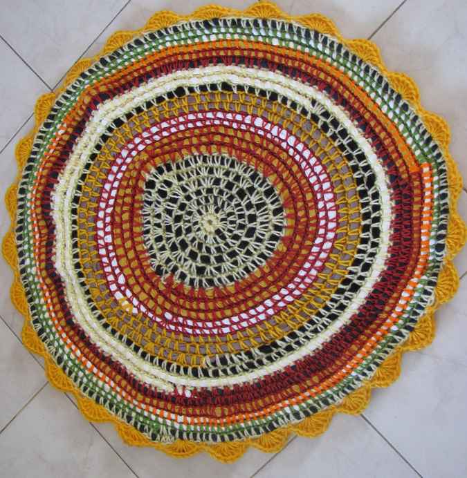 large image of art item: decor &ndash; crochet rug colorful