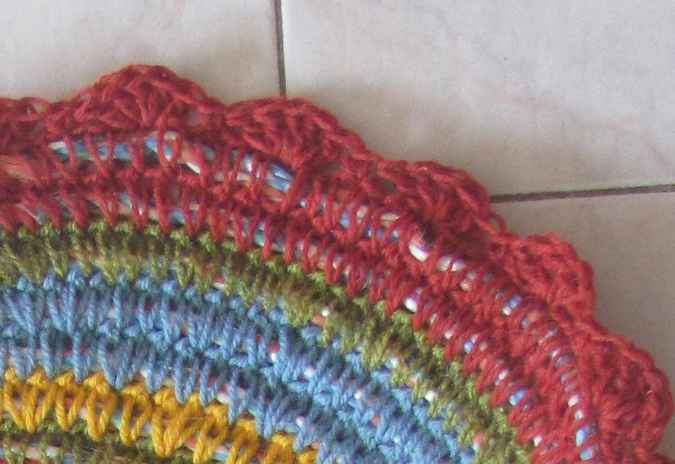 large image of art item: decor &ndash; rug darkred bluegreen yellow